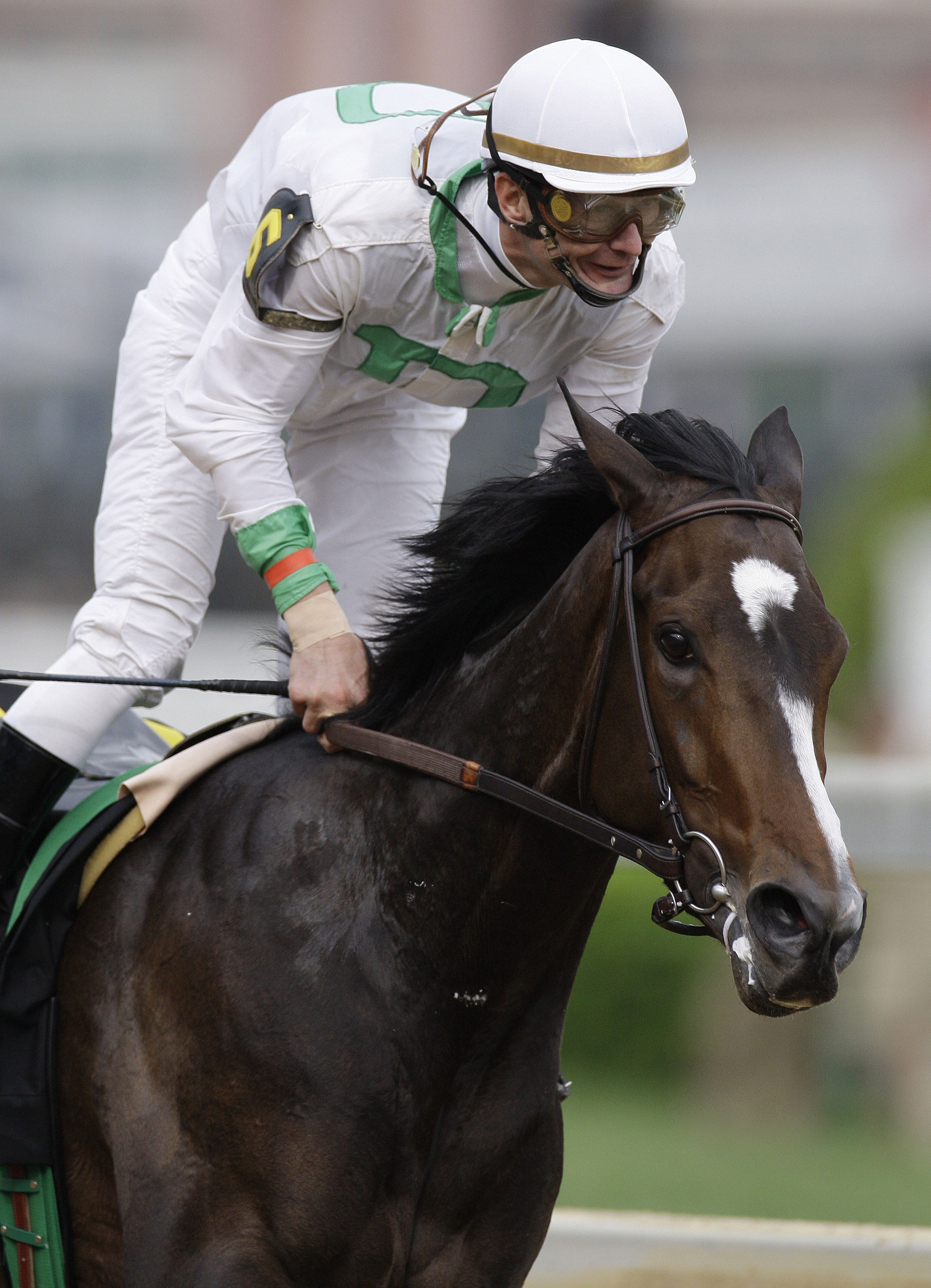 Calvin Borel aboard Rachel Alexandra at Churchill Downs (Associated Press Photo)