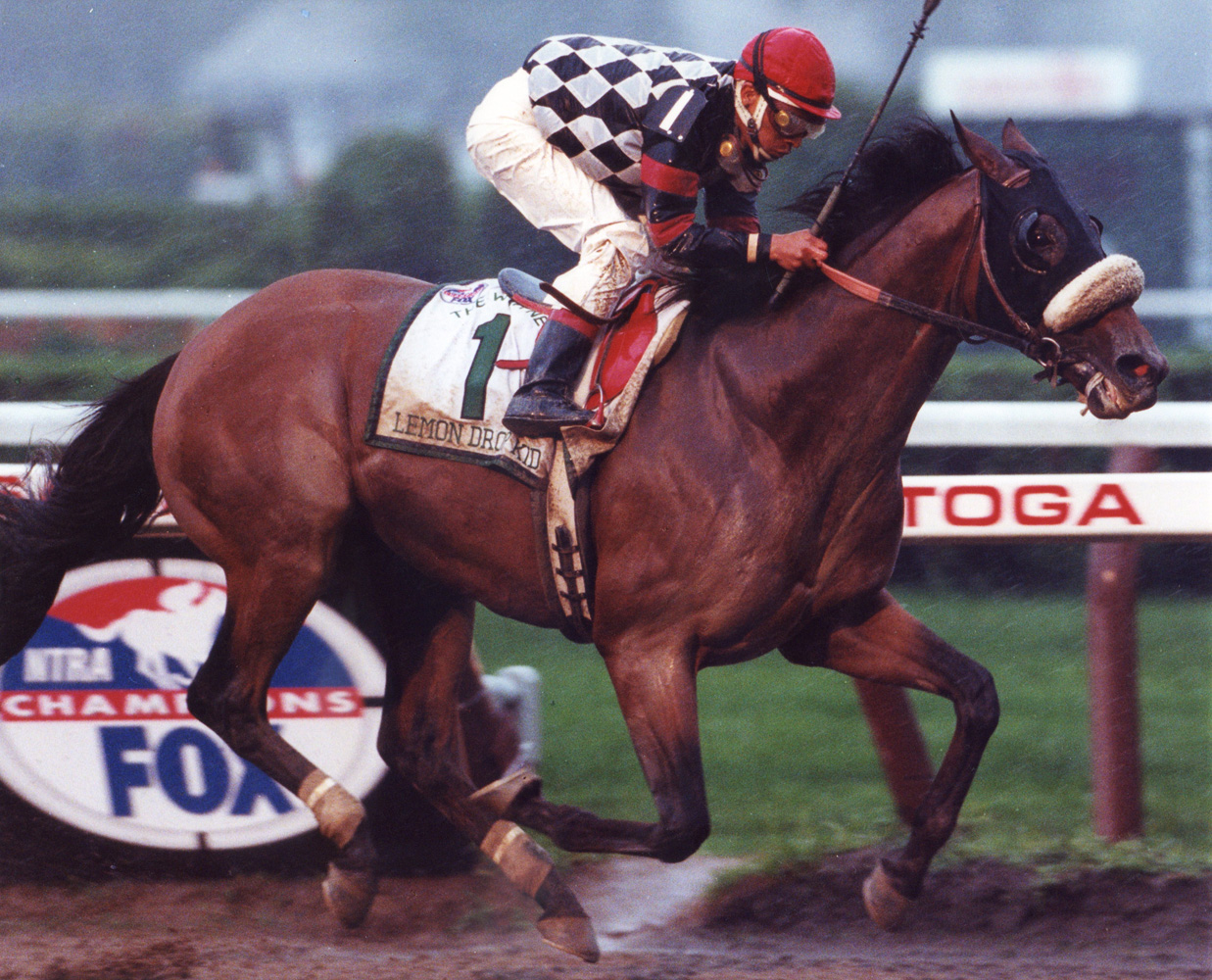 Edgar Prado and Lemon Drop Kid winning the 2000 Whitney at Saratoga (Adam Coglianese/Museum Collection)