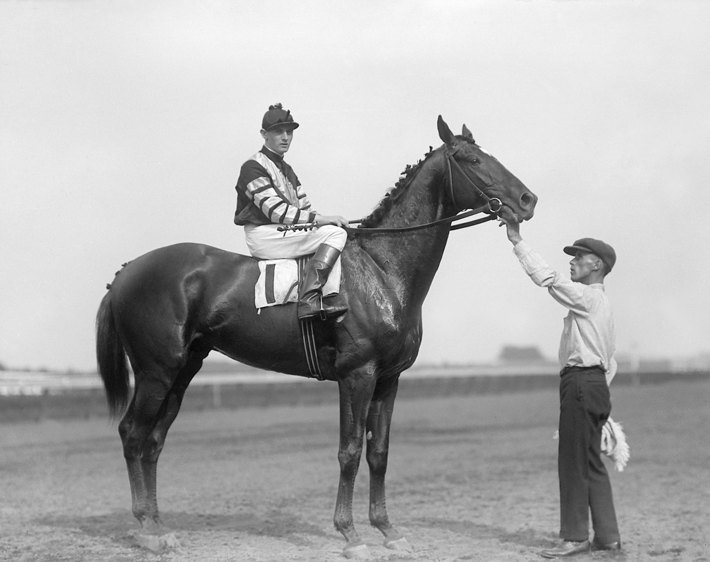 Clarence Kummer and Man o' War (Keeneland Library Cook Collection)