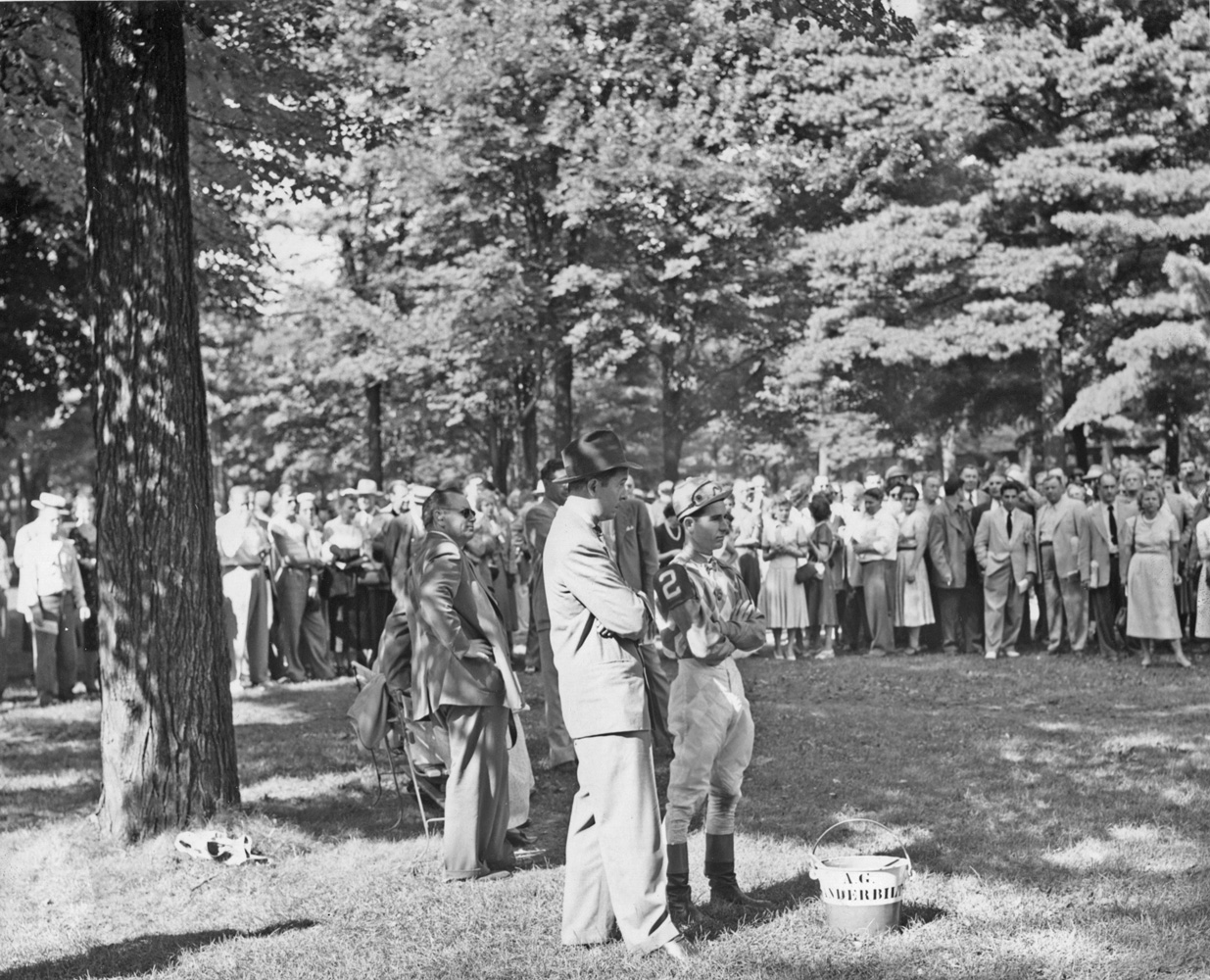 Alfred G. Vanderbilt II in the Saratoga paddock (Museum Collection)