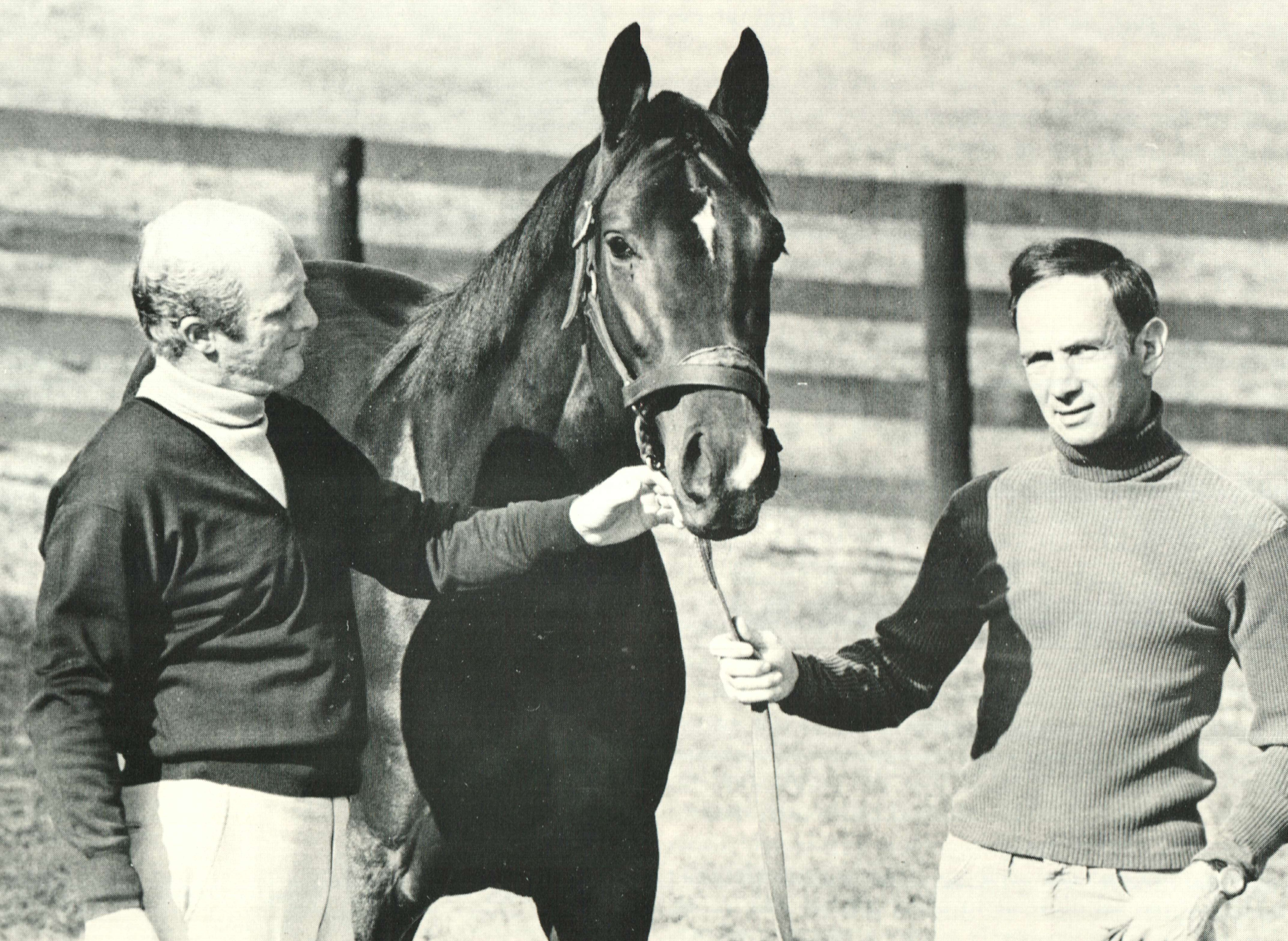 LeRoy Jolley, left, with Honest Pleasure and Bert Firestone (The BloodHorse)